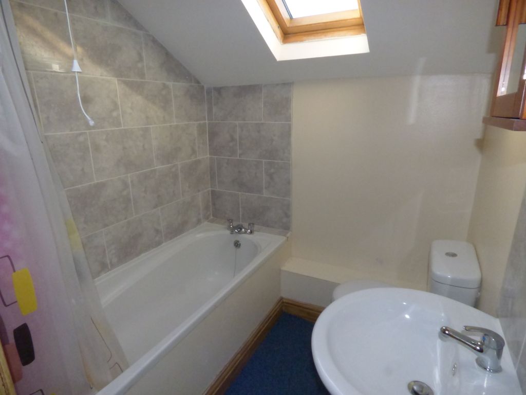 Property photo 3 of 4