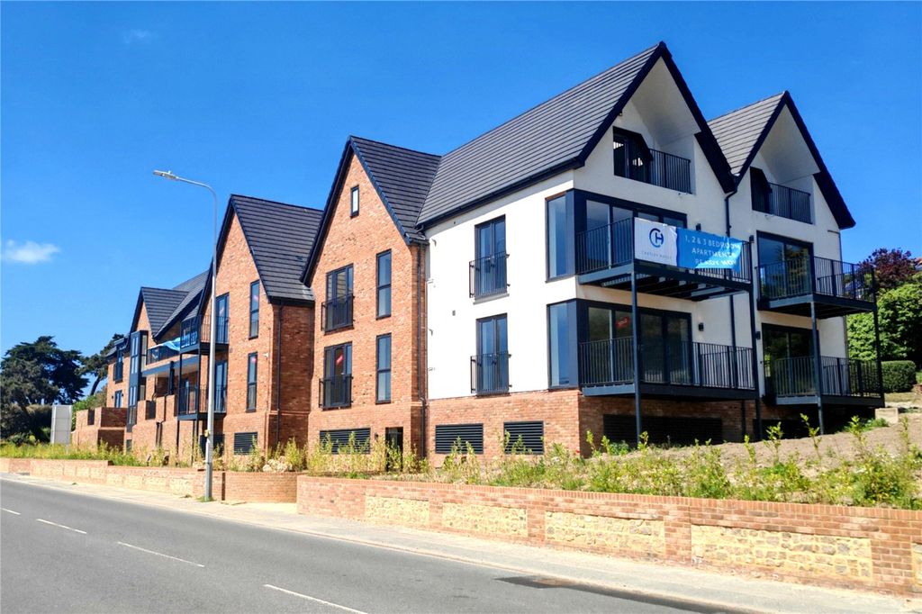 Property photo 1 of 8 Picture No. 57