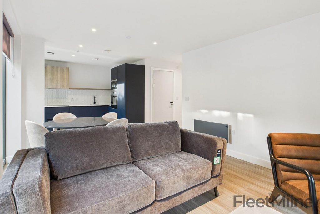 Property photo 1 of 18 Living Area