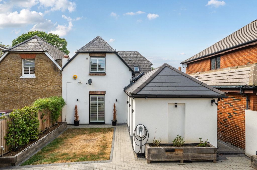 Property photo 1 of 24 1510573-24-6A888B...