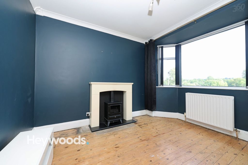 Property photo 3 of 54