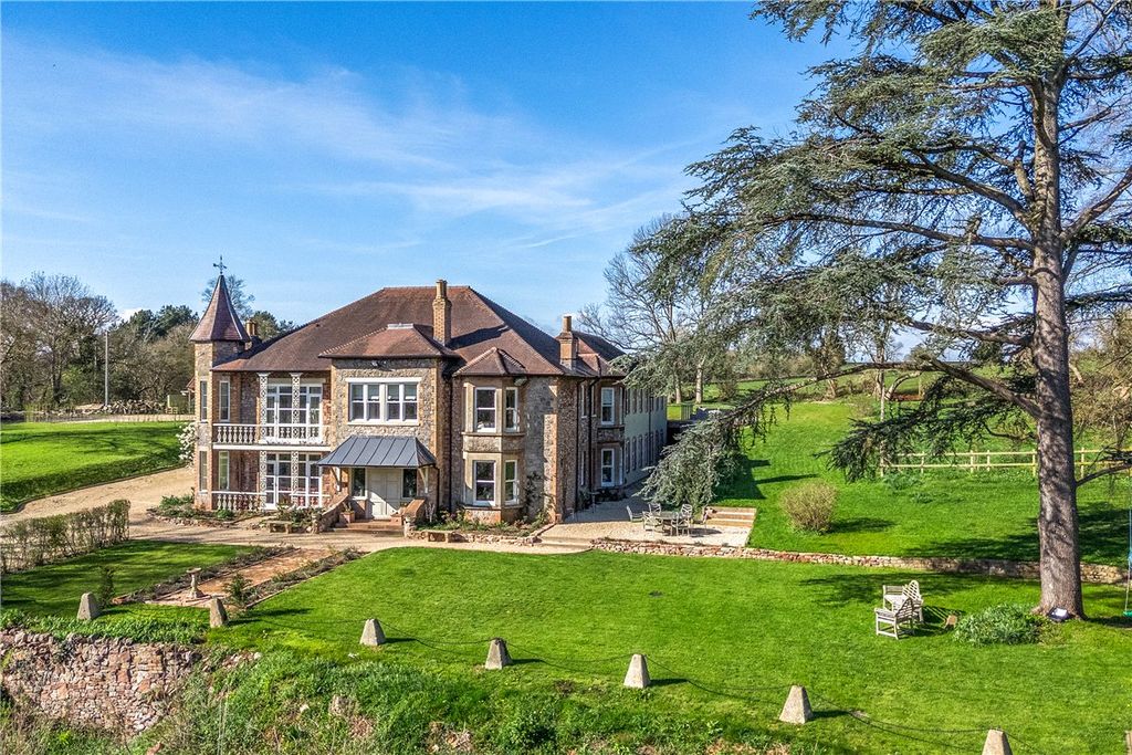 Property photo 1 of 18 Picture No. 02