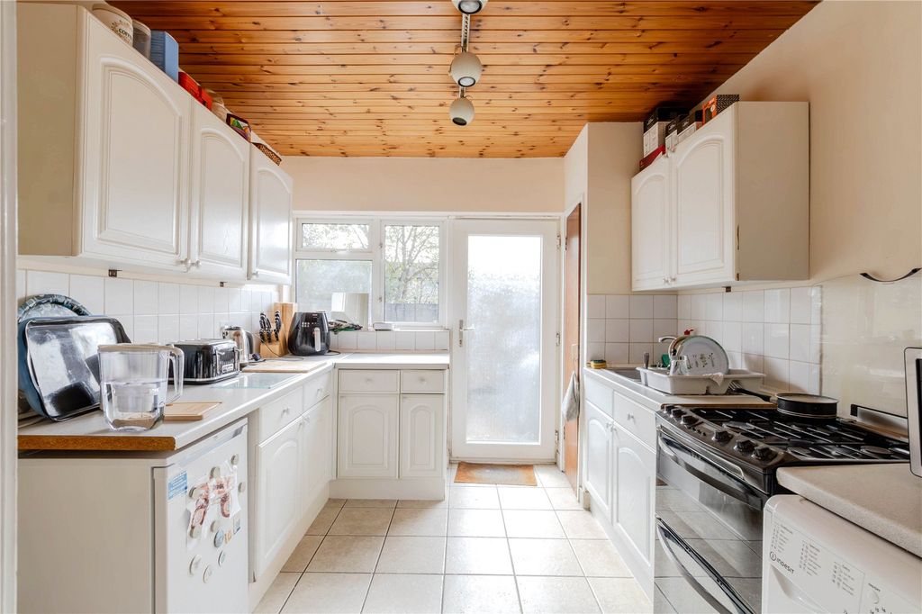 Property photo 2 of 17 Picture No. 02
