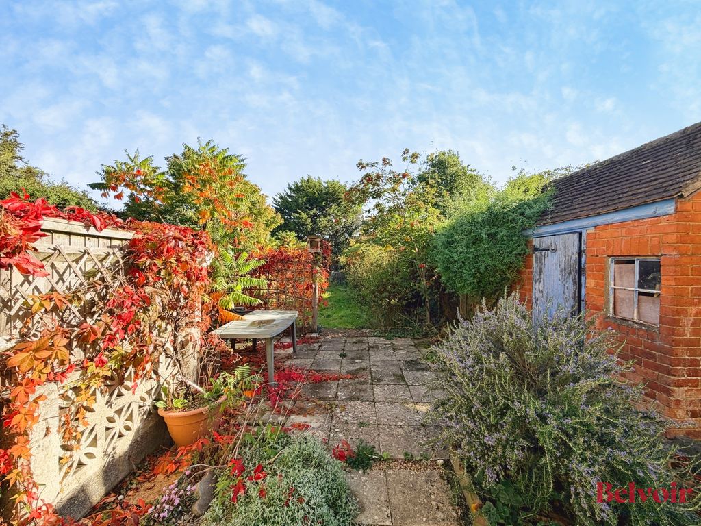 Property photo 2 of 19