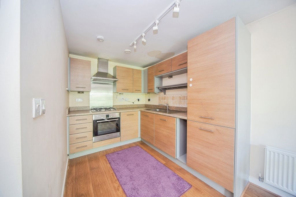 Property photo 3 of 15 Pbox-Img.Jpg