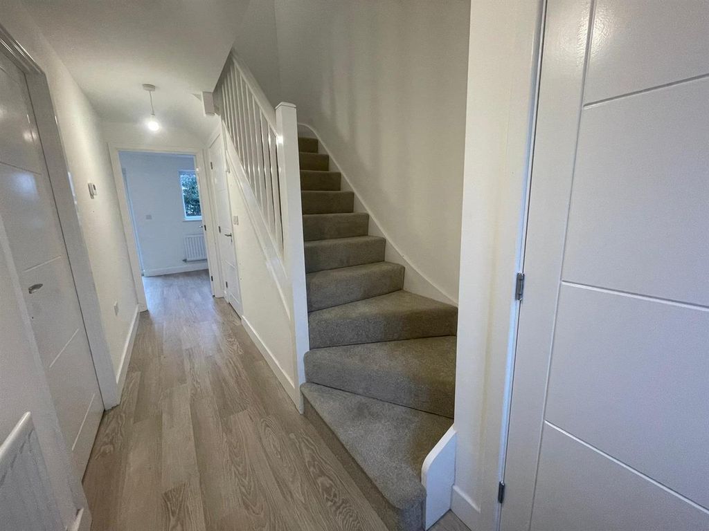 Property photo 2 of 12 Photo-2023-12-08-16-37-57.Jpg