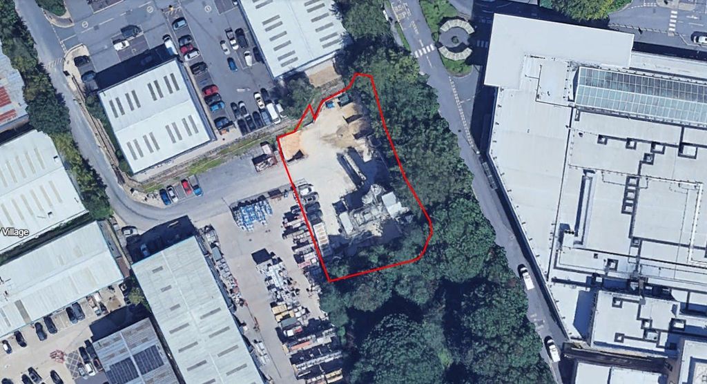 Property photo 1 of 4 Red Line Pic 1.Jpg