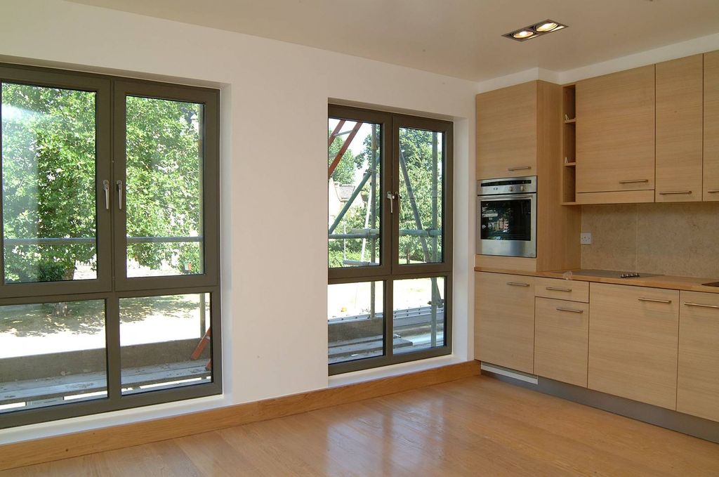 Property photo 3 of 3