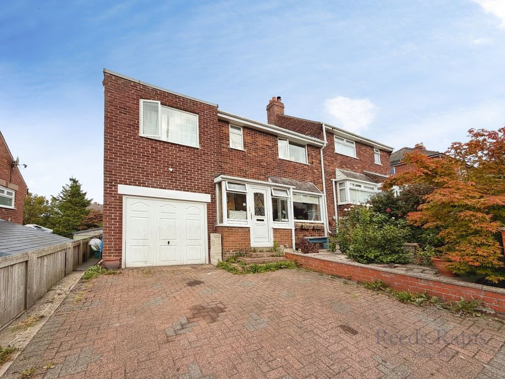 Property photo 1 of 14 External