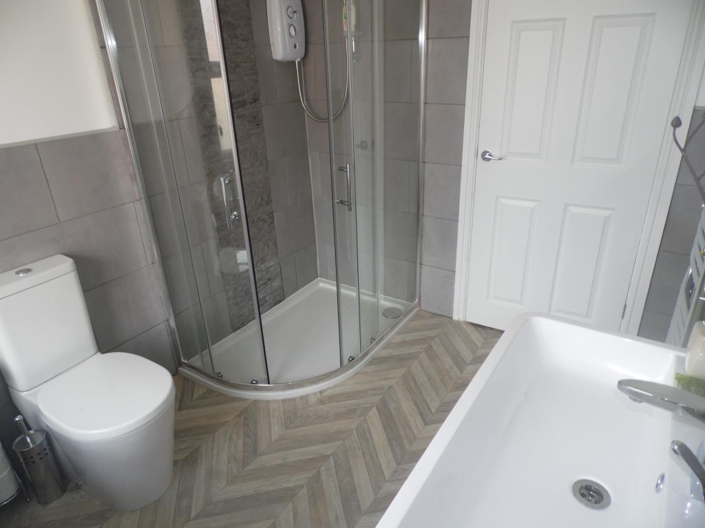Property photo 3 of 14 10