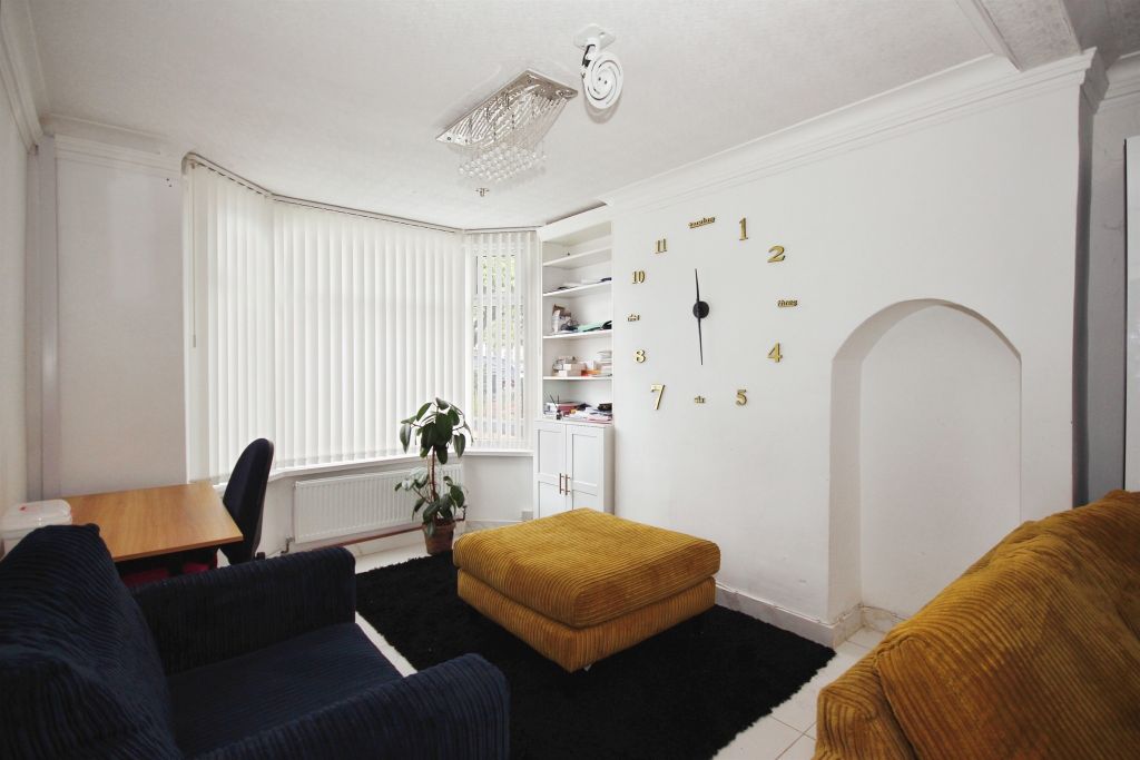 Property photo 2 of 17