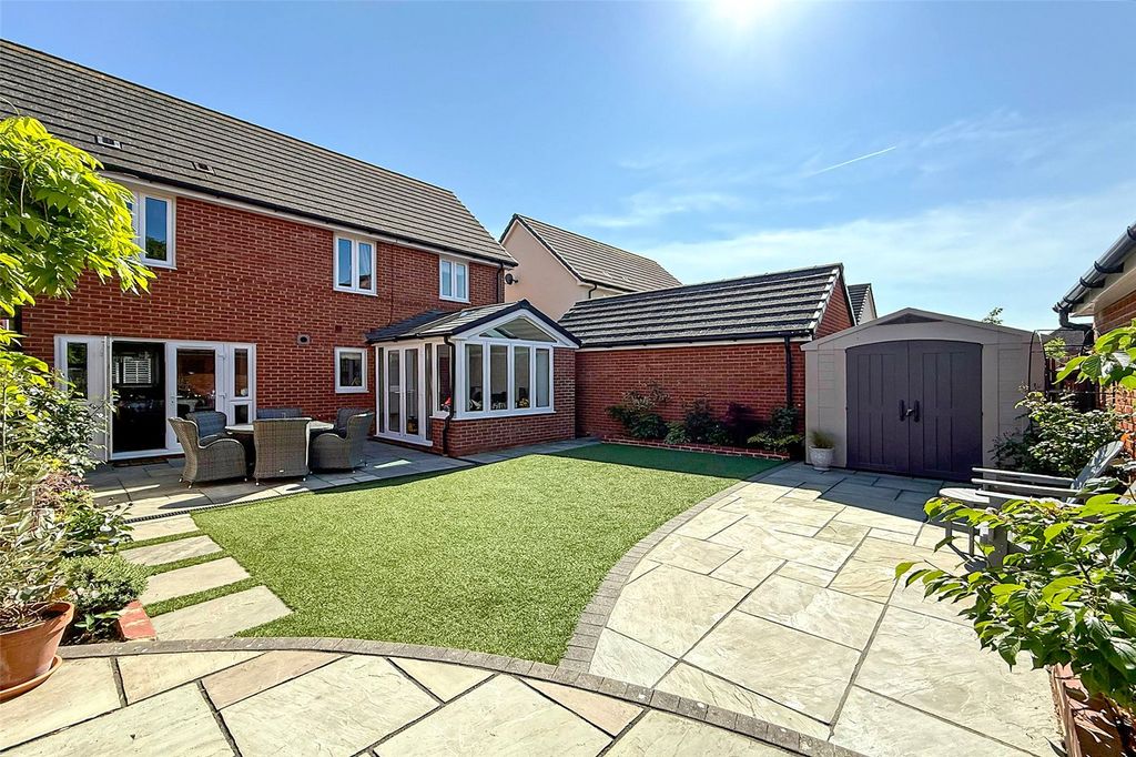 Property photo 3 of 20 Picture No. 23