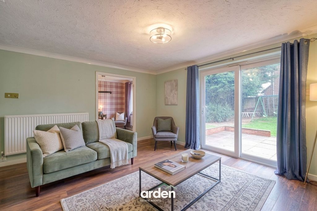 Property photo 2 of 13