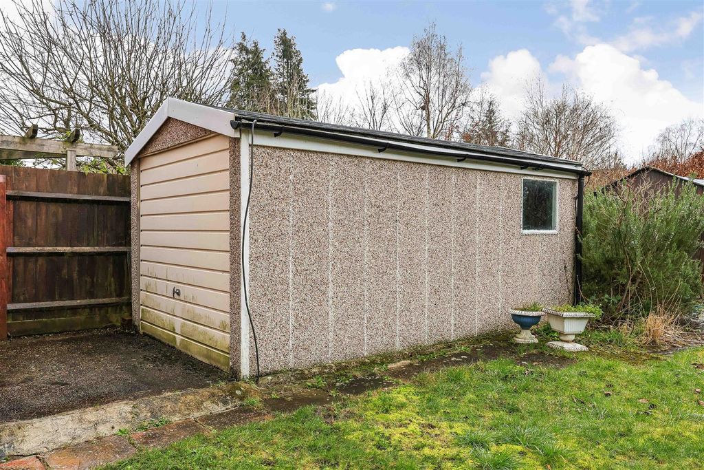 Property photo 3 of 18 Img (3).Jpg