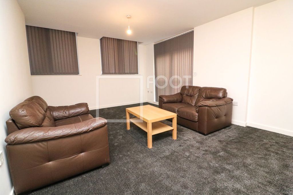 Property photo 3 of 35