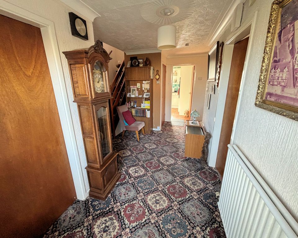 Property photo 3 of 38