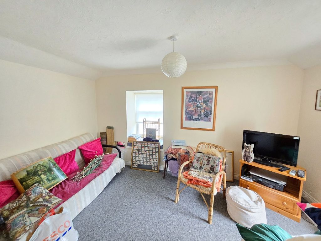 Property photo 3 of 29 5041648