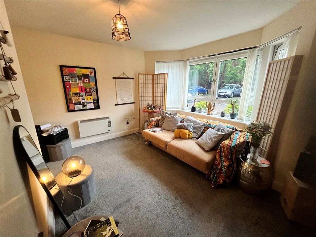 Property photo 3 of 29 Picture No. 11