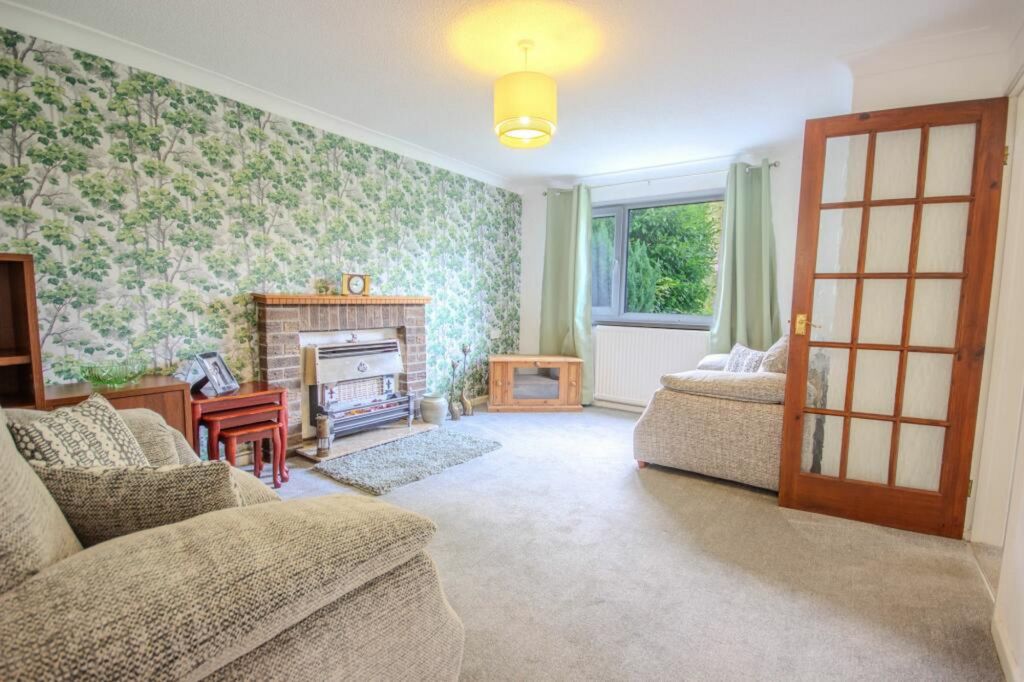 Property photo 3 of 17