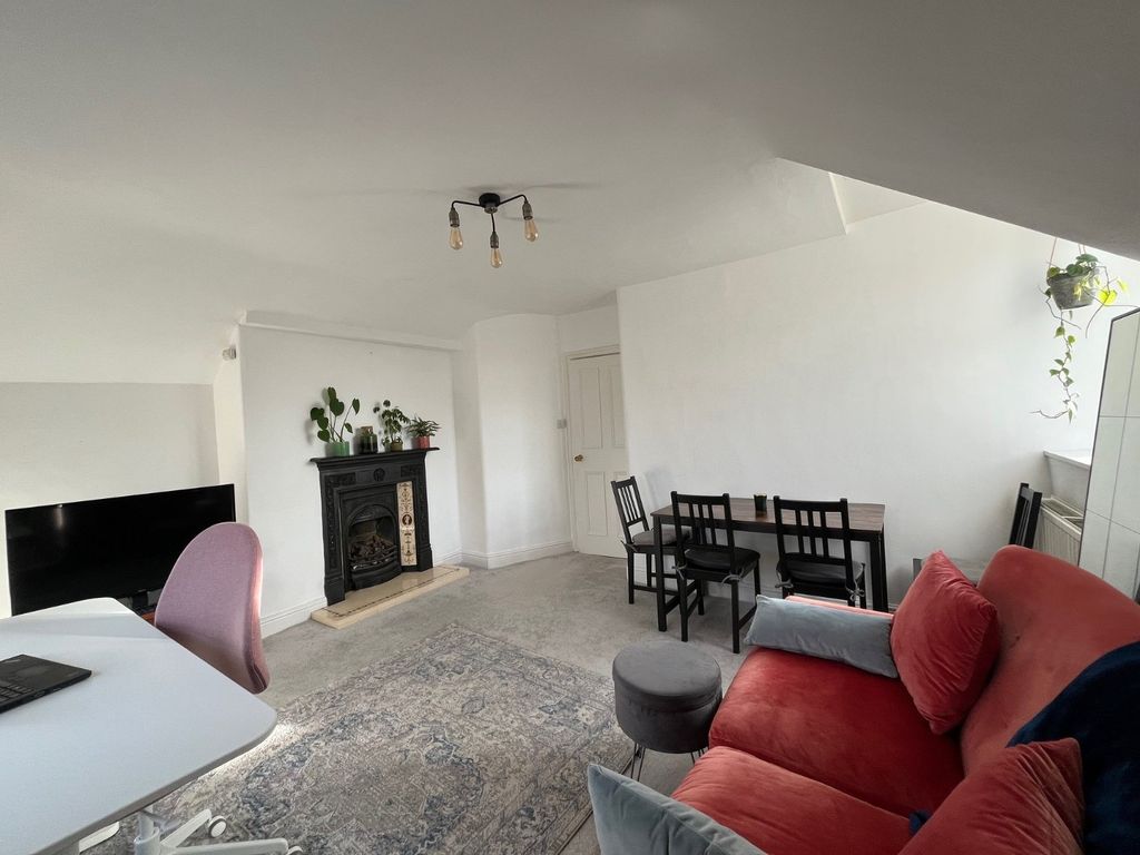 Property photo 2 of 12 Picture No. 06