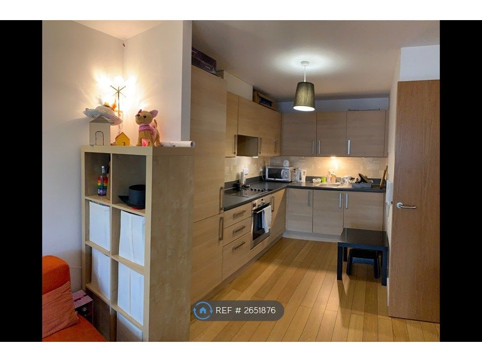 Property photo 3 of 12