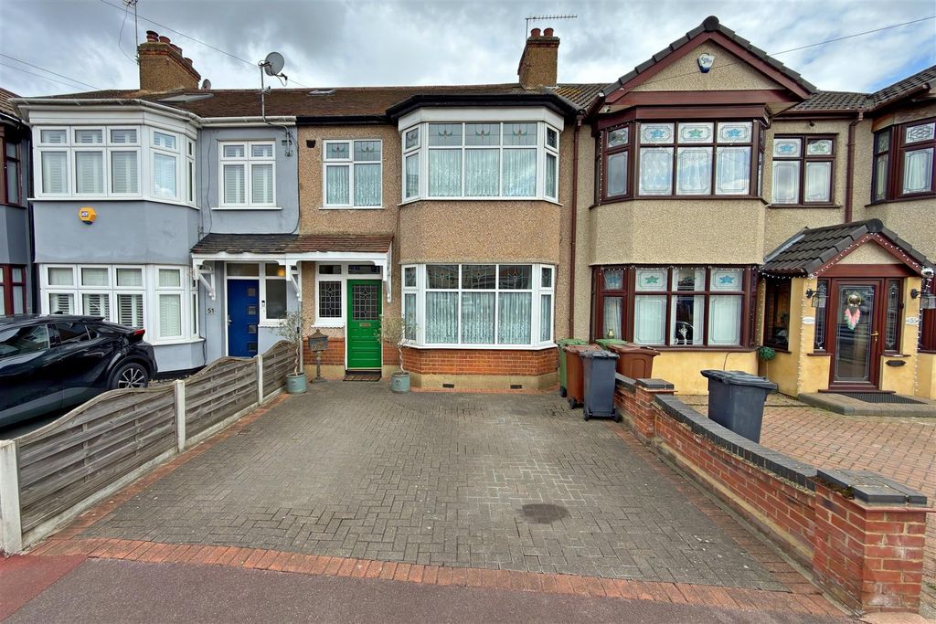 Property photo 1 of 14 External