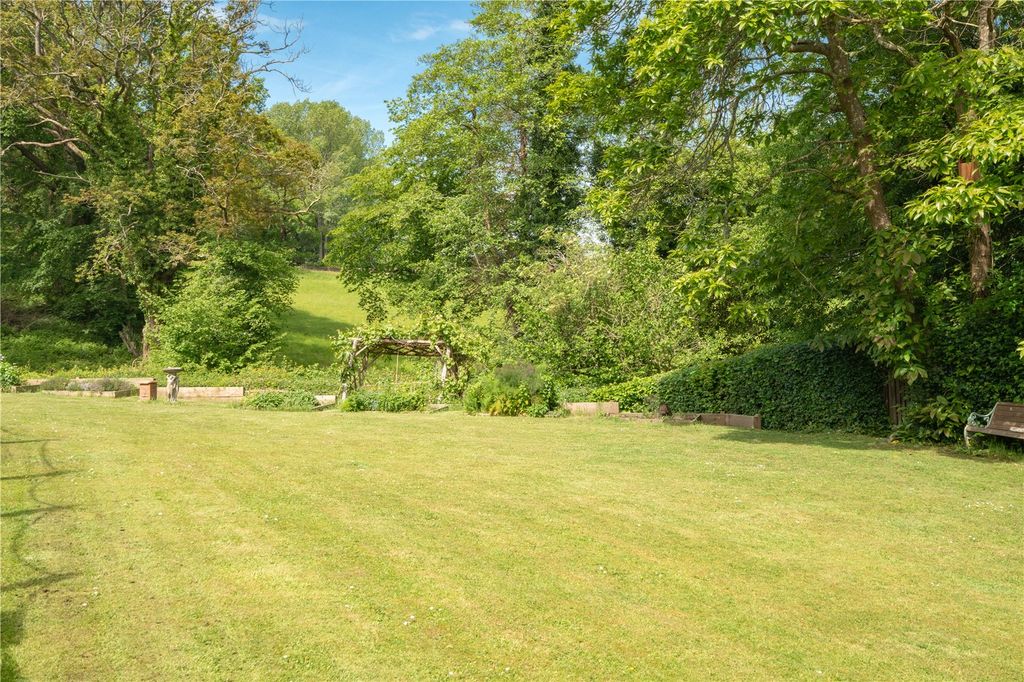 Property photo 3 of 45 Picture No. 25