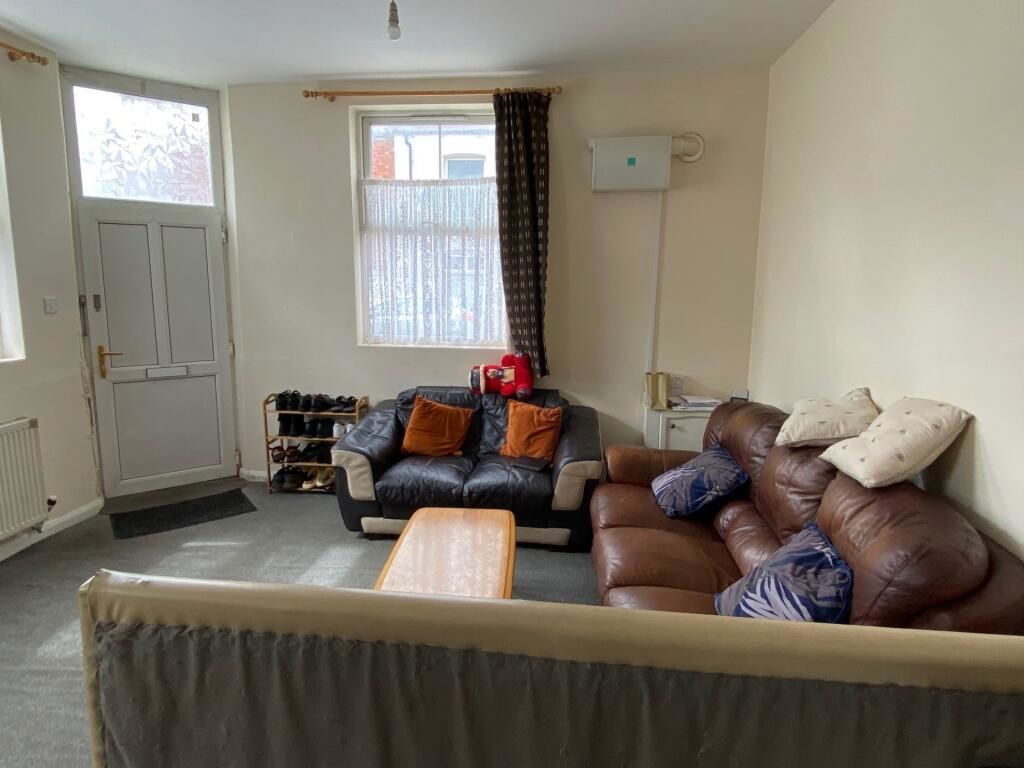 Property photo 2 of 6