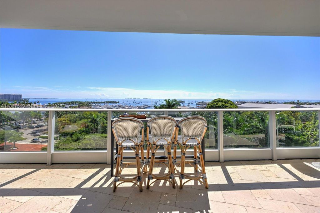 Property photo 2 of 47 <Alttext/>