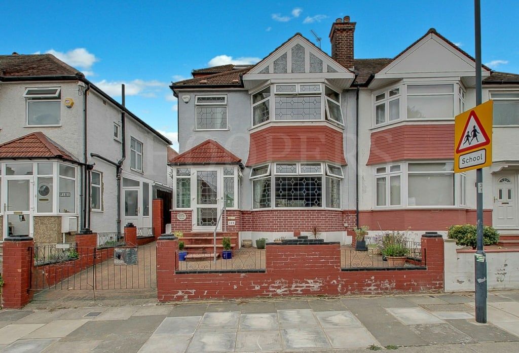 Property photo 1 of 16