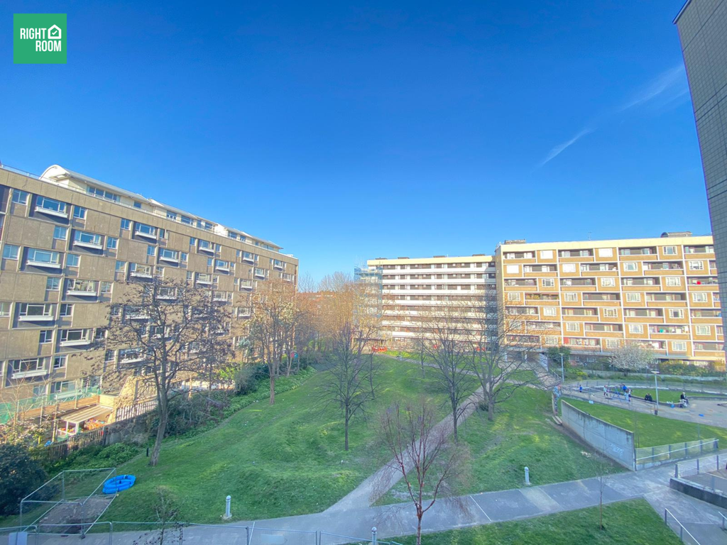 Property photo 2 of 27