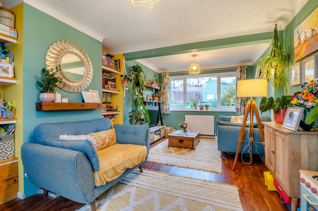 Property photo 3 of 22