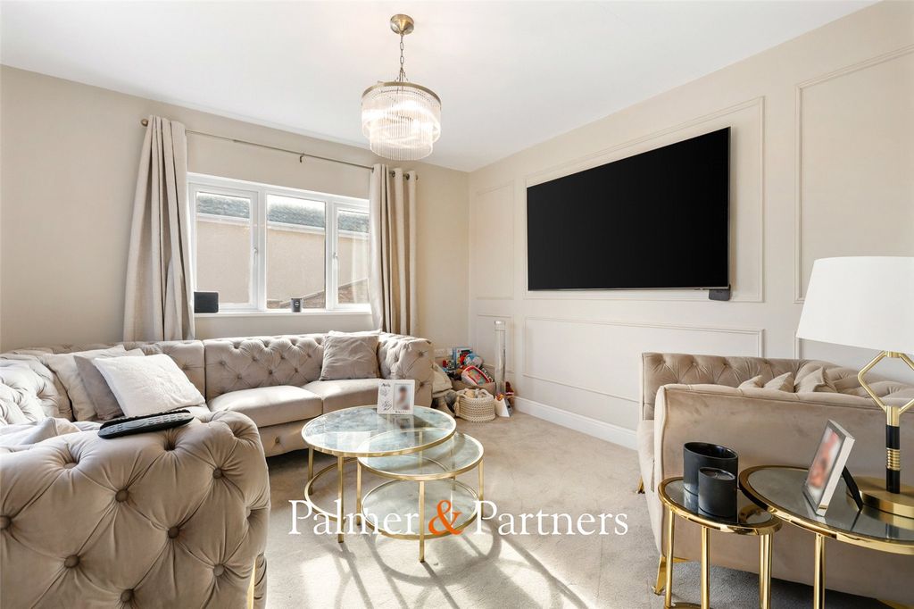 Property photo 2 of 21 Picture No. 14