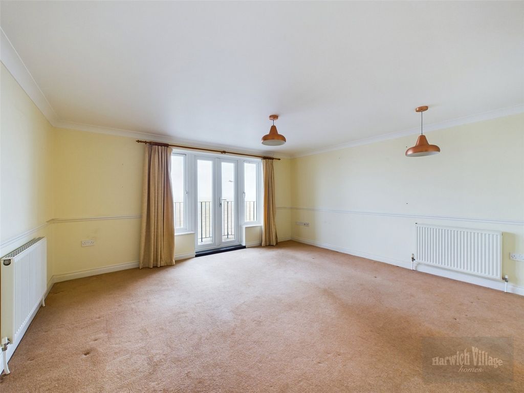 Property photo 2 of 15 Picture No. 16