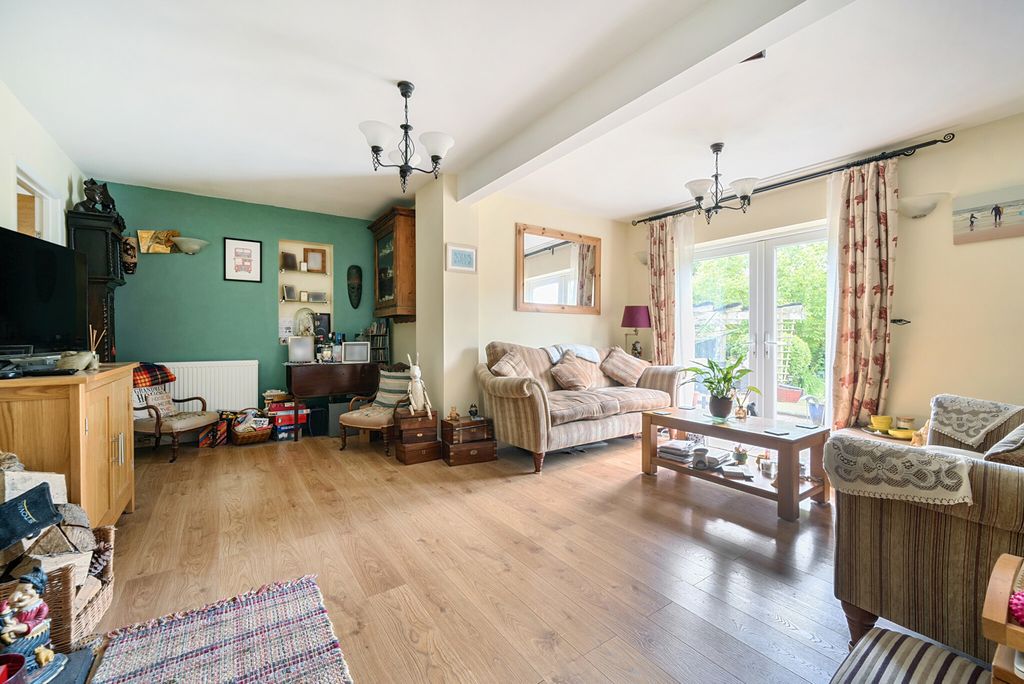 Property photo 2 of 27 1283588-74-6825Cb...