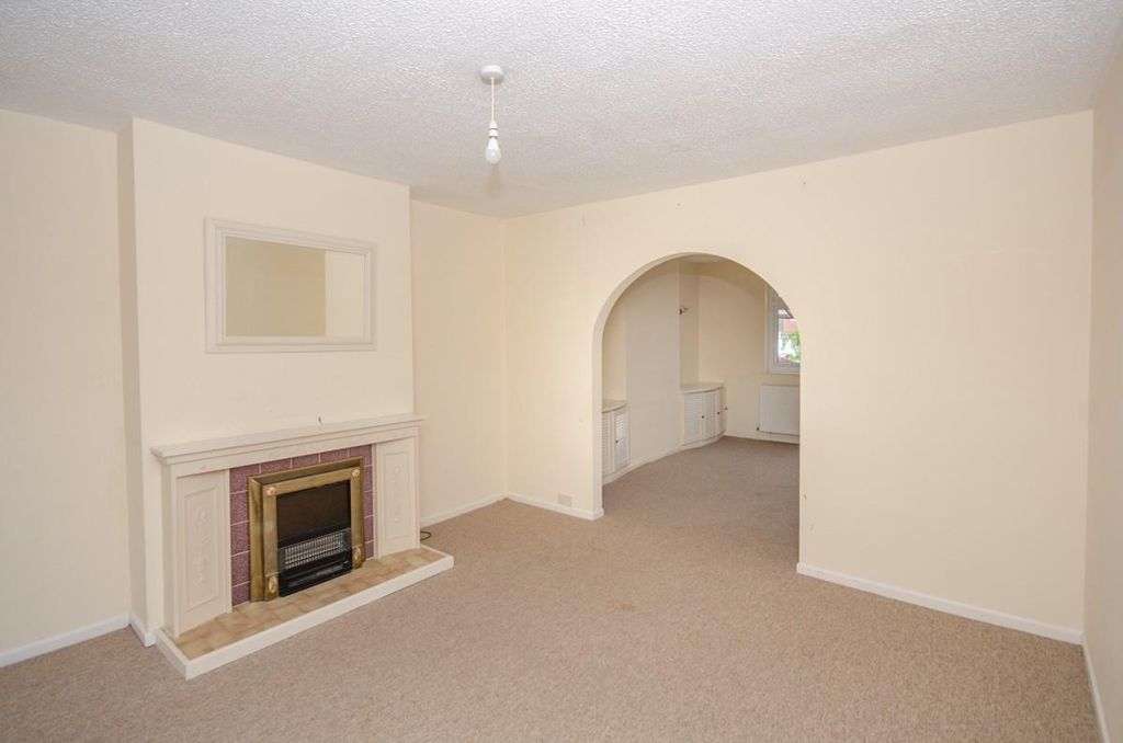 Property photo 2 of 21 Lounge Pic 2.Jpg
