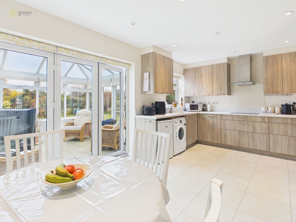 Property photo 3 of 38 Cam05459G0Pr0153Still044