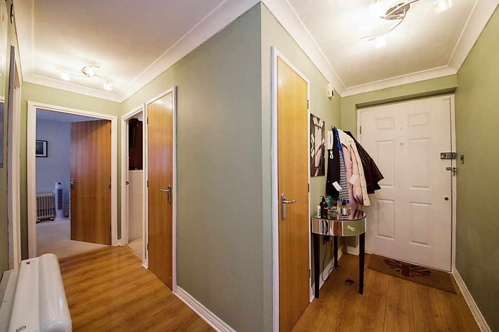 Property photo 2 of 11