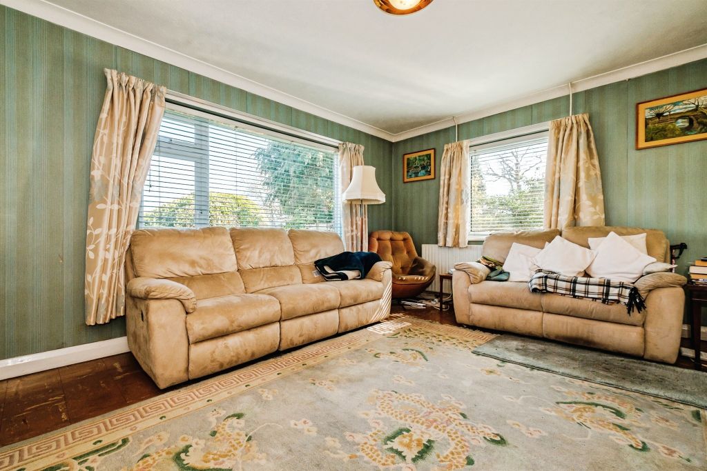 Property photo 3 of 17
