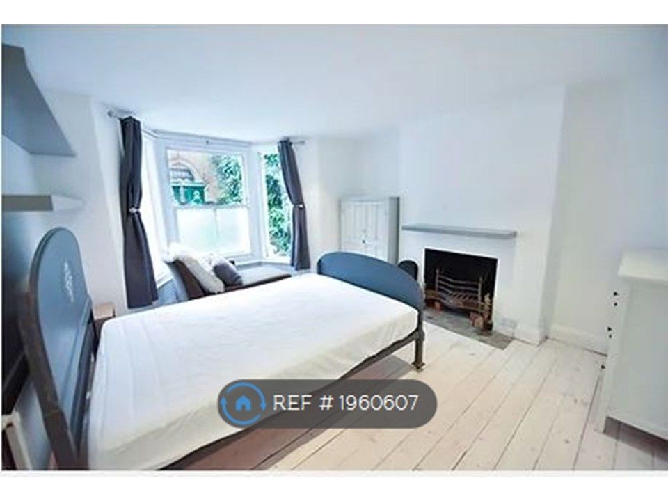 Property photo 1 of 3