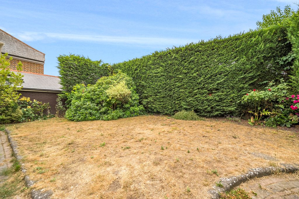 Property photo 3 of 14 Property Image