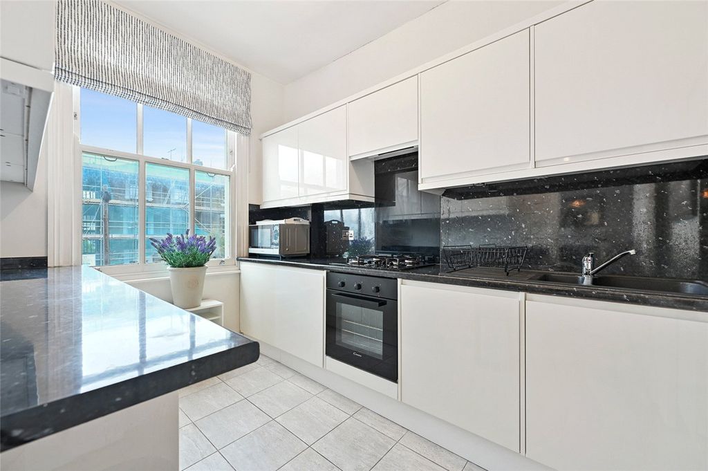 Property photo 3 of 6 Picture No. 07