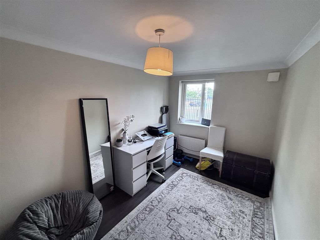 Property photo 2 of 13 Img_0245.Jpg