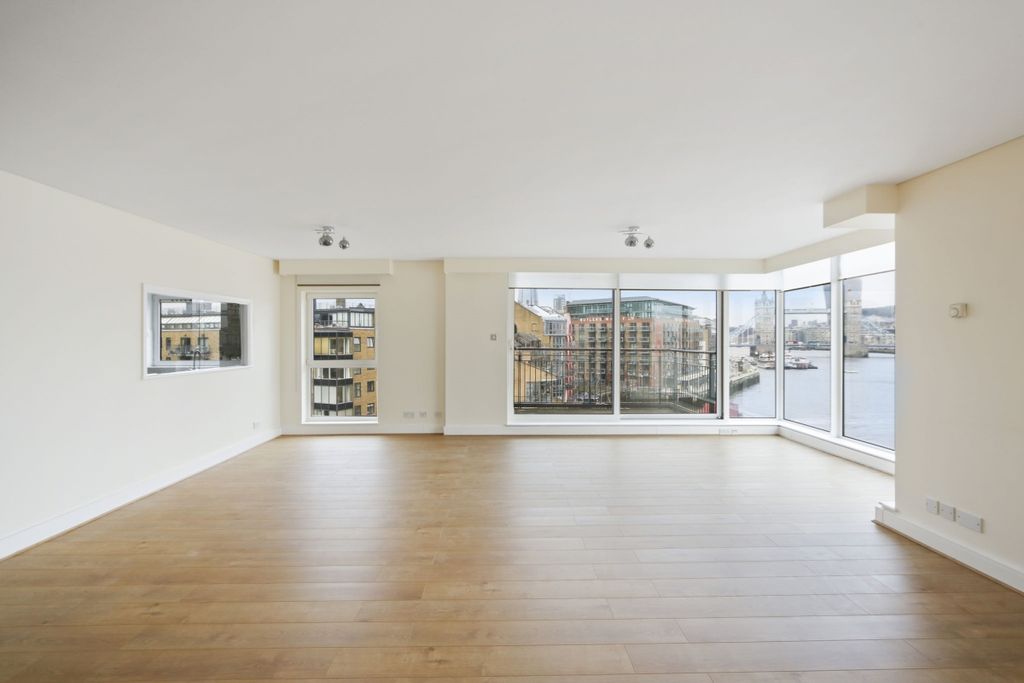 Property photo 3 of 14 Edjnw5420_Edited_Low