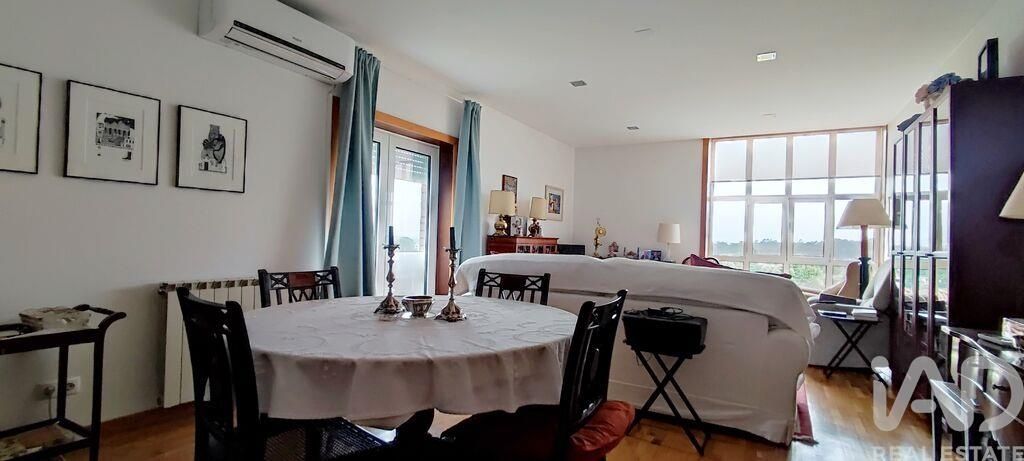 Property photo 3 of 31