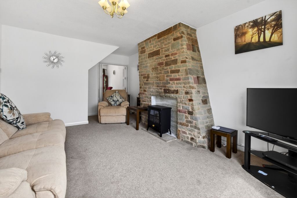 Property photo 3 of 12 Living Room (2)