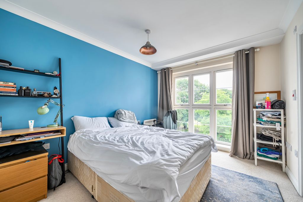 Additional image 5 of 2 bed flat for saleLethbridge Court, Courtenay Park Road, Newton Abbot TQ12