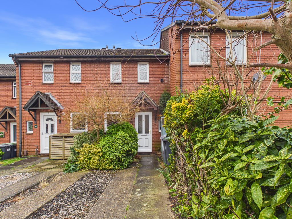 Property photo 1 of 26 Cam05068G0-Pr0068-Still027