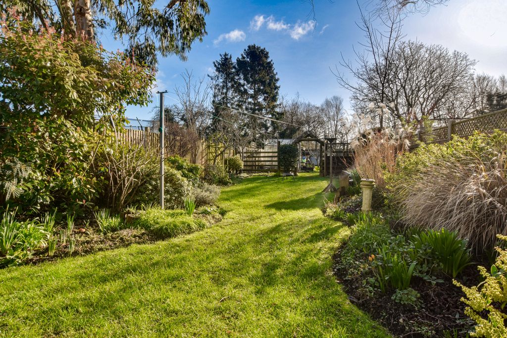 Property photo 3 of 36 Dsc_0016-Dsc_0018