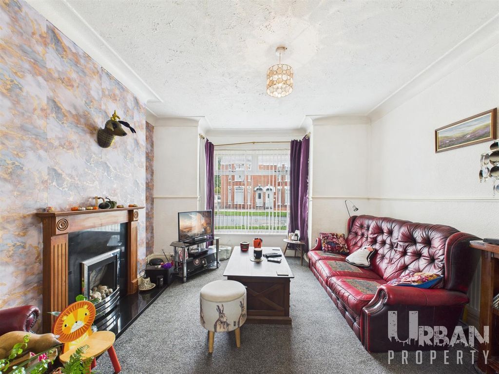 Property photo 3 of 13 Cam03038G0-Pr0199-Still007.Jpg